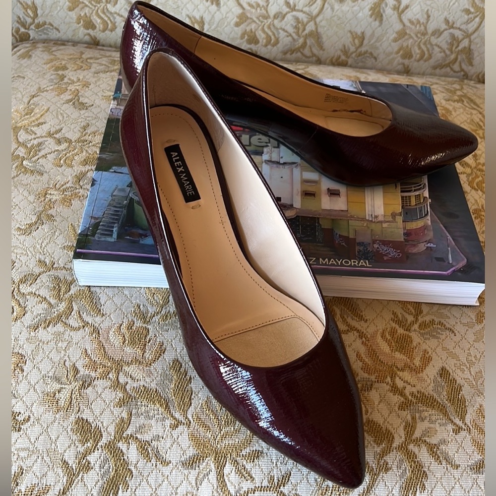 Alex Marie Burgundy kitten 2” heels Shoes
